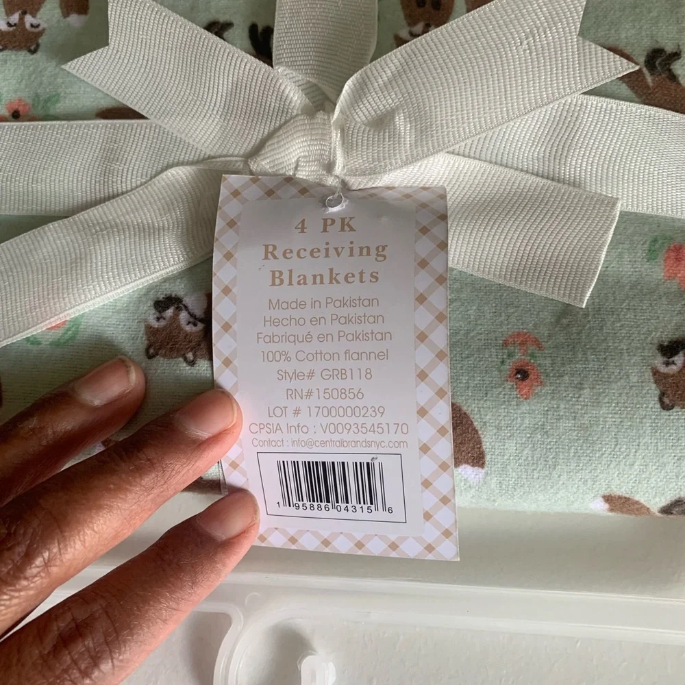 Zack & Zoey Green and White Baby Blanket Set - Picture 5 of 5